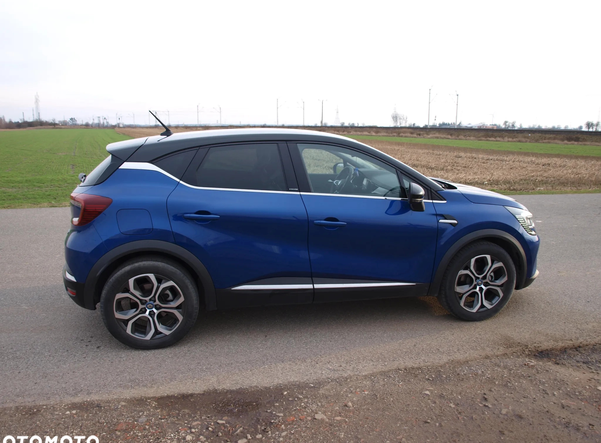 Renault Captur cena 113900 przebieg: 9573, rok produkcji 2021 z Słupca małe 211